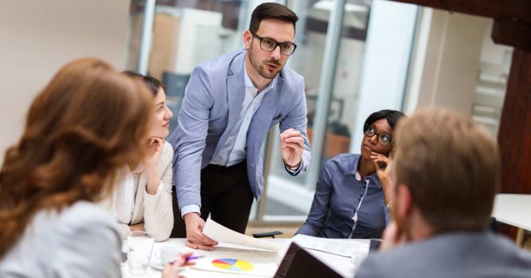 Memahami Kepribadian ISTJ: Si Penjaga Tradisi yang Teguh